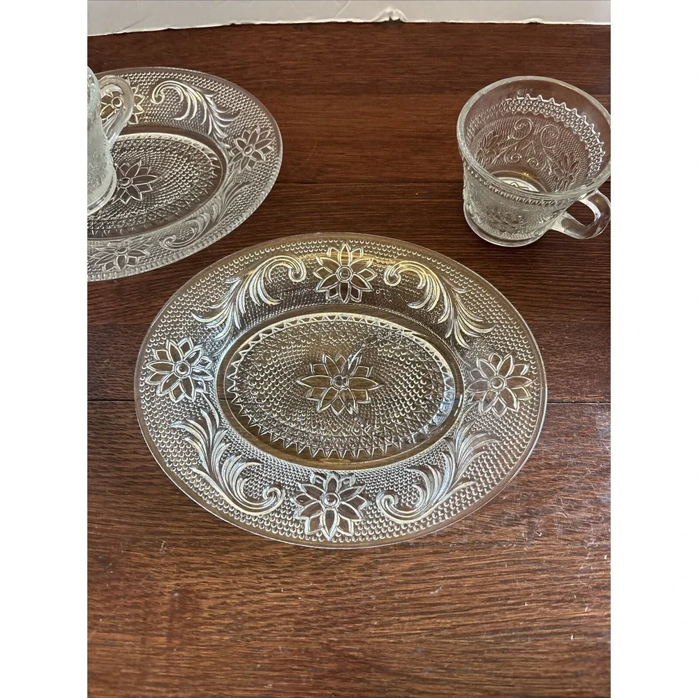 Tiara Indiana Glass Co. Clear Sandwich‎ Plates & Cups 30's Depression Era 2 Each